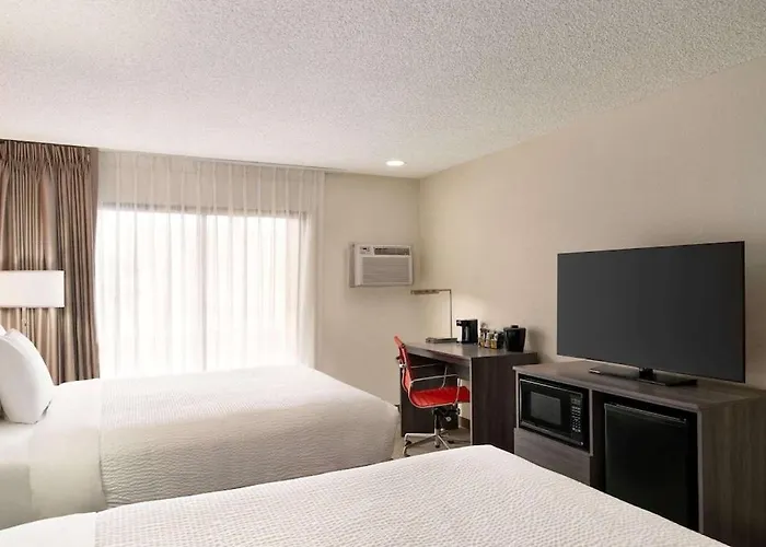 Hotel Palmas Tucson 4*
