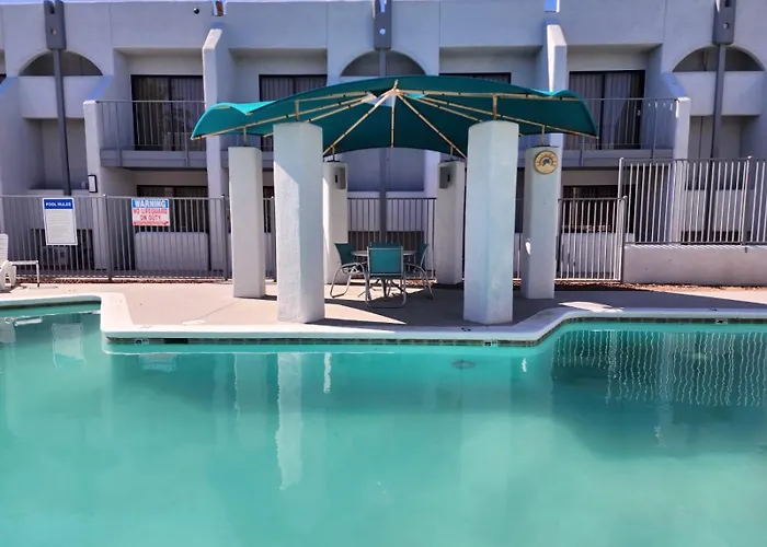 Hotel Palmas Tucson Drexel Heights